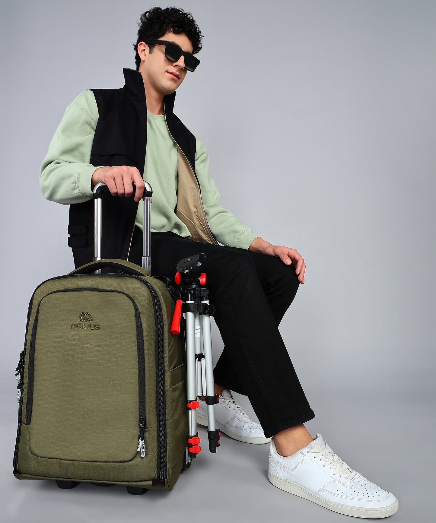 NINJA PRO SPINNER 600mm Lens and DSLR Backpack Cum 2 Wheel Trolley bag for Wildlife Photographer's