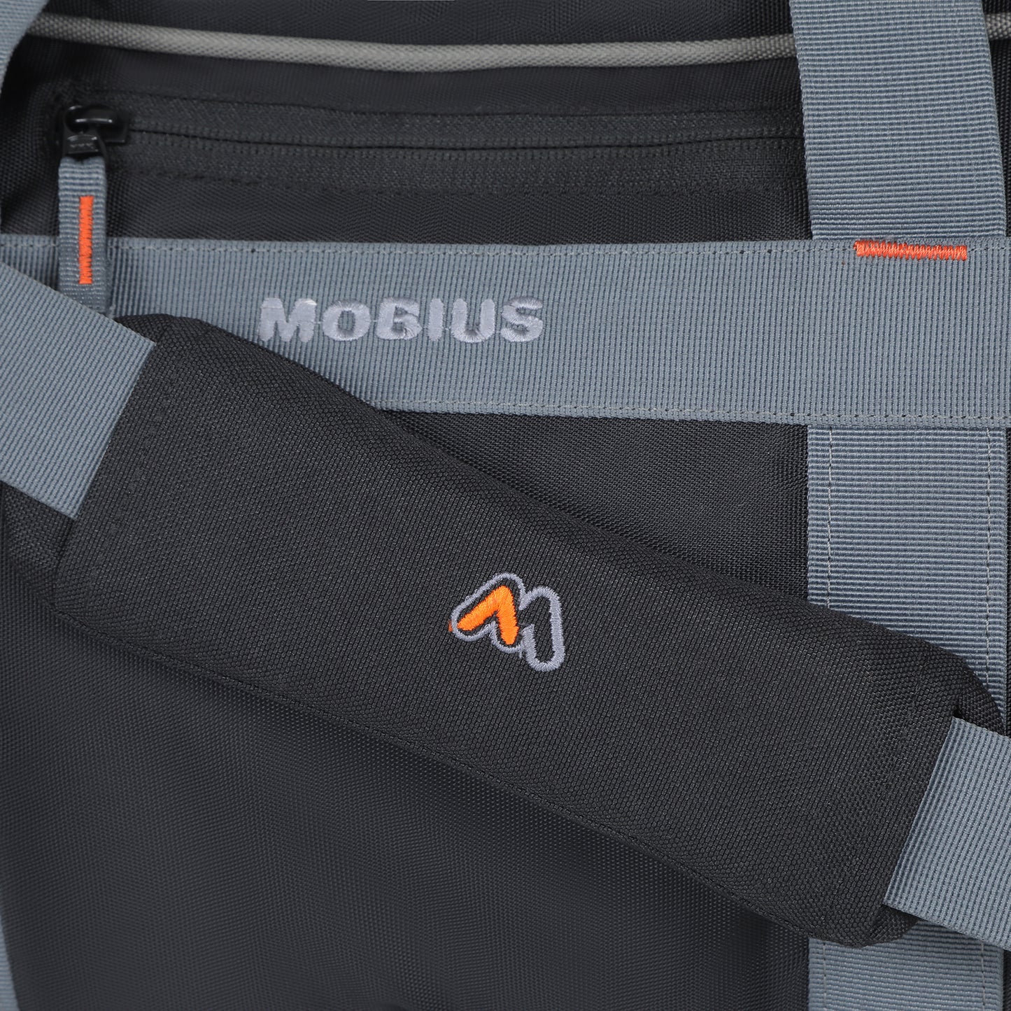 Mobius Dynamo Light Sling Bag